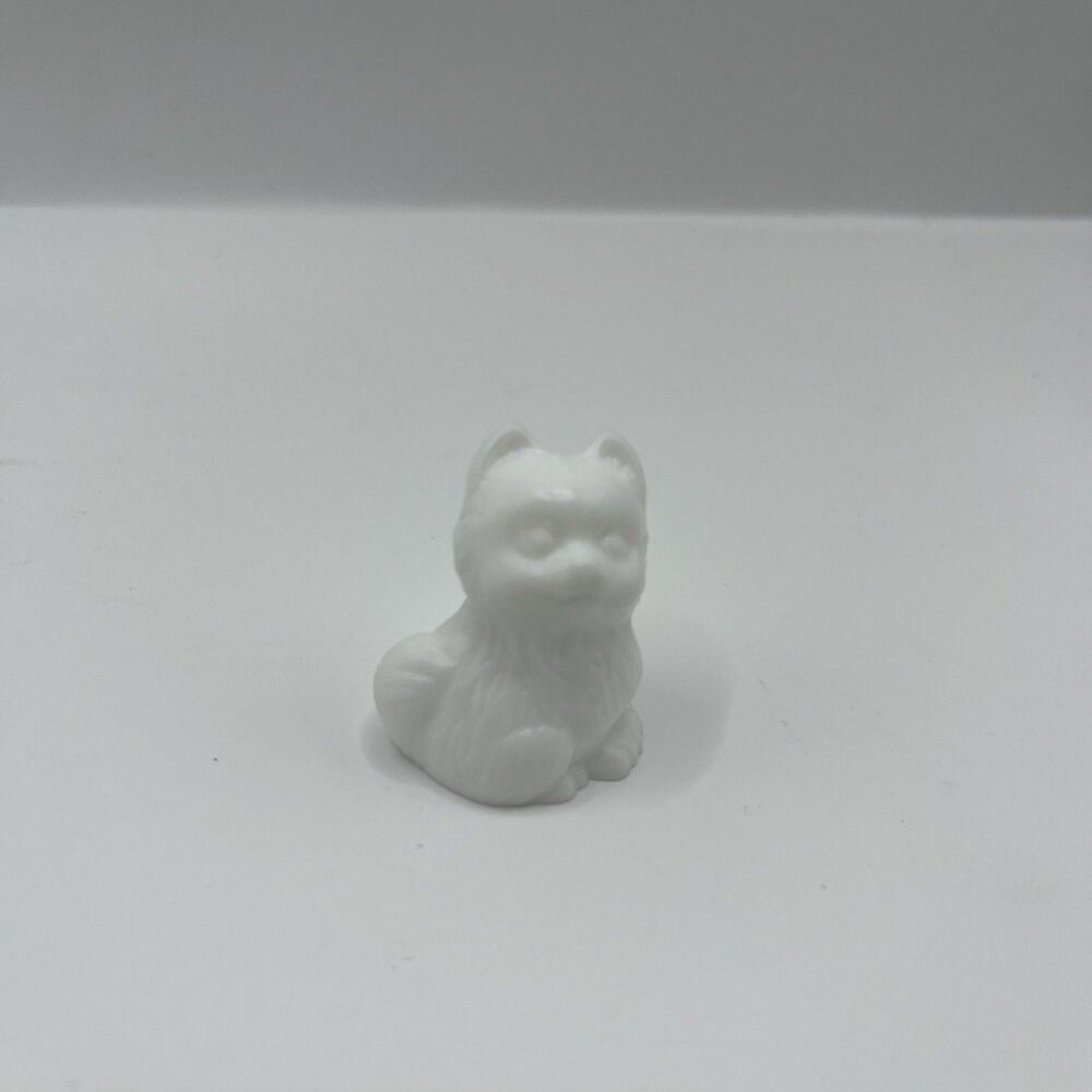 Vintage Barbie White Cat Kitten Plastic Figure 1.5” Barbies Rare Fluffy Fluf(B1)